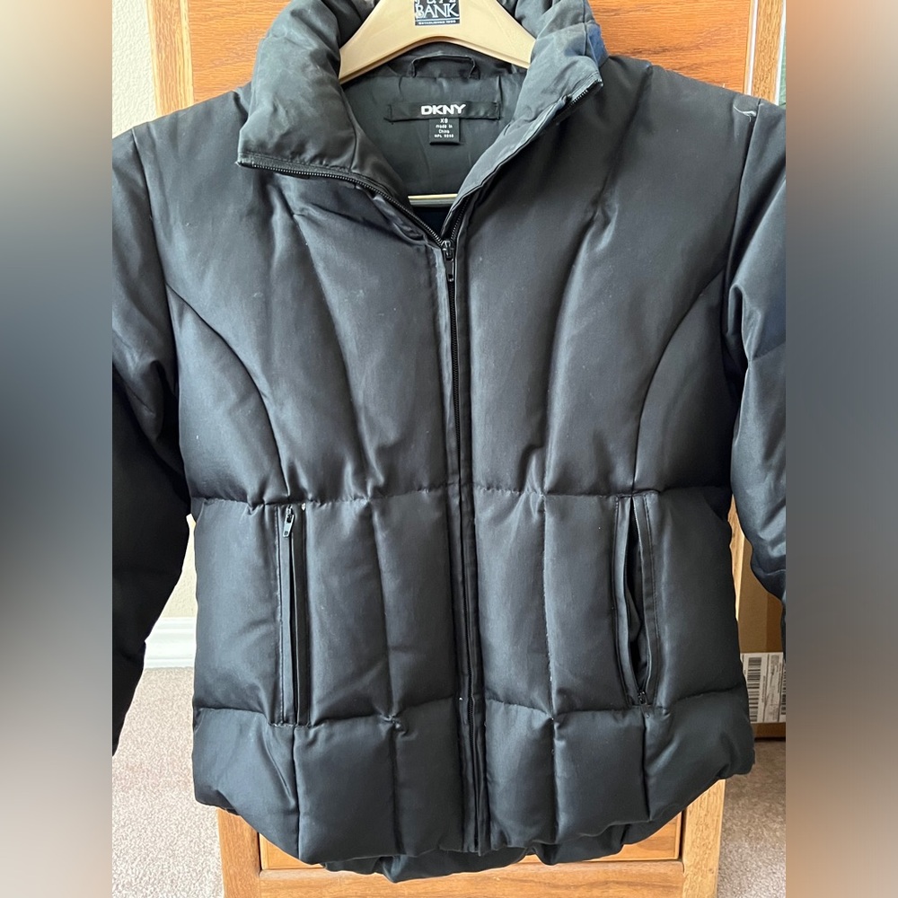 DKNY Black down jacket / size XS